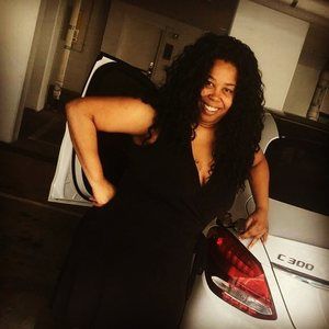 Meet your Posher, Emerald